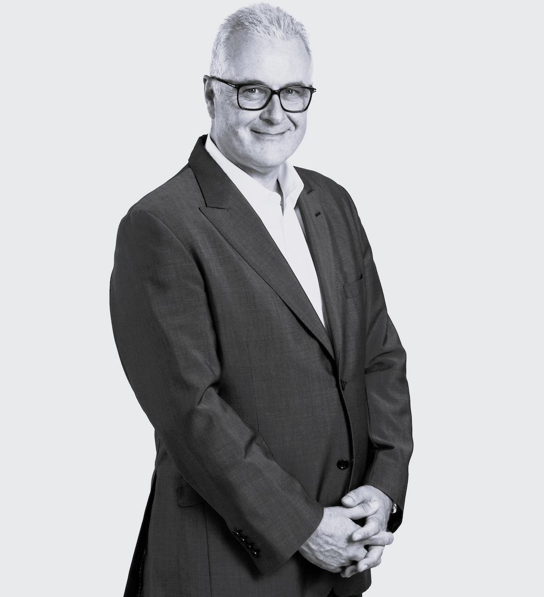 Hellard_Kevin_Full-length-BW-SIB-website